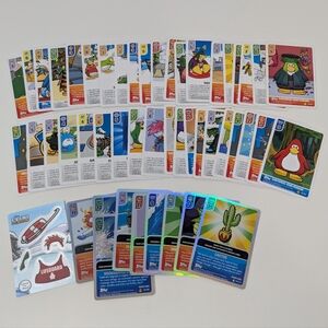 Topps Club Penguin Trading Cards Game 39 Common 9 Holo 1 Sticker